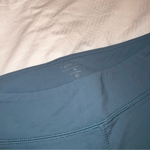 Athleta Biker Shorts - Picture 4 of 5